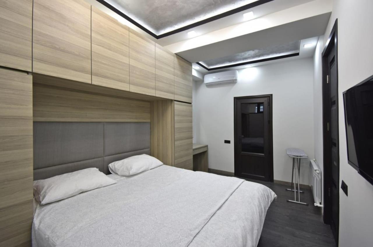 Luxuary 2Bedroom 2 Bathroom Apartment With Jacuzzi Yerevan Luaran gambar