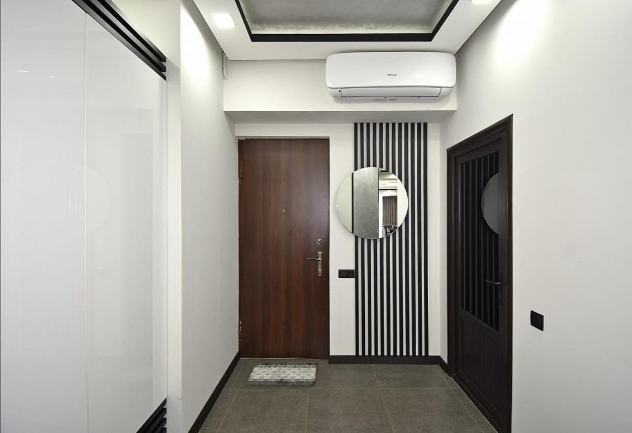Luxuary 2Bedroom 2 Bathroom Apartment With Jacuzzi Yerevan Luaran gambar
