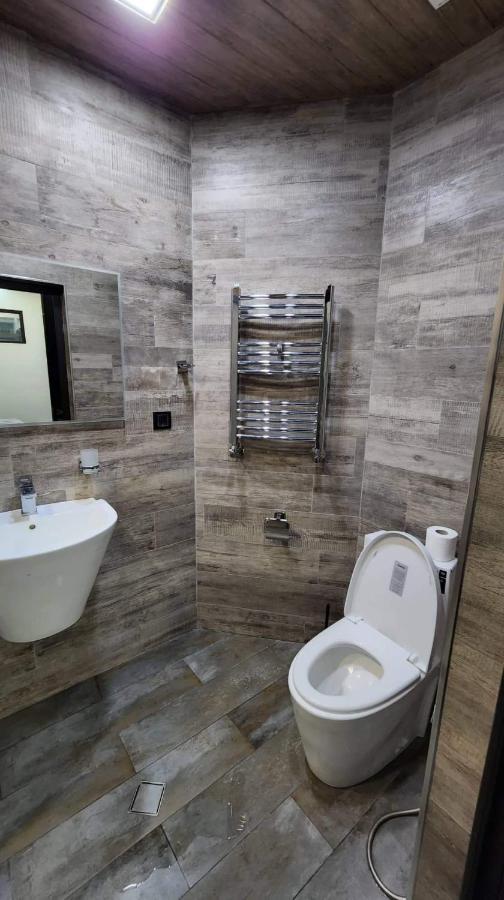 Luxuary 2Bedroom 2 Bathroom Apartment With Jacuzzi Yerevan Luaran gambar